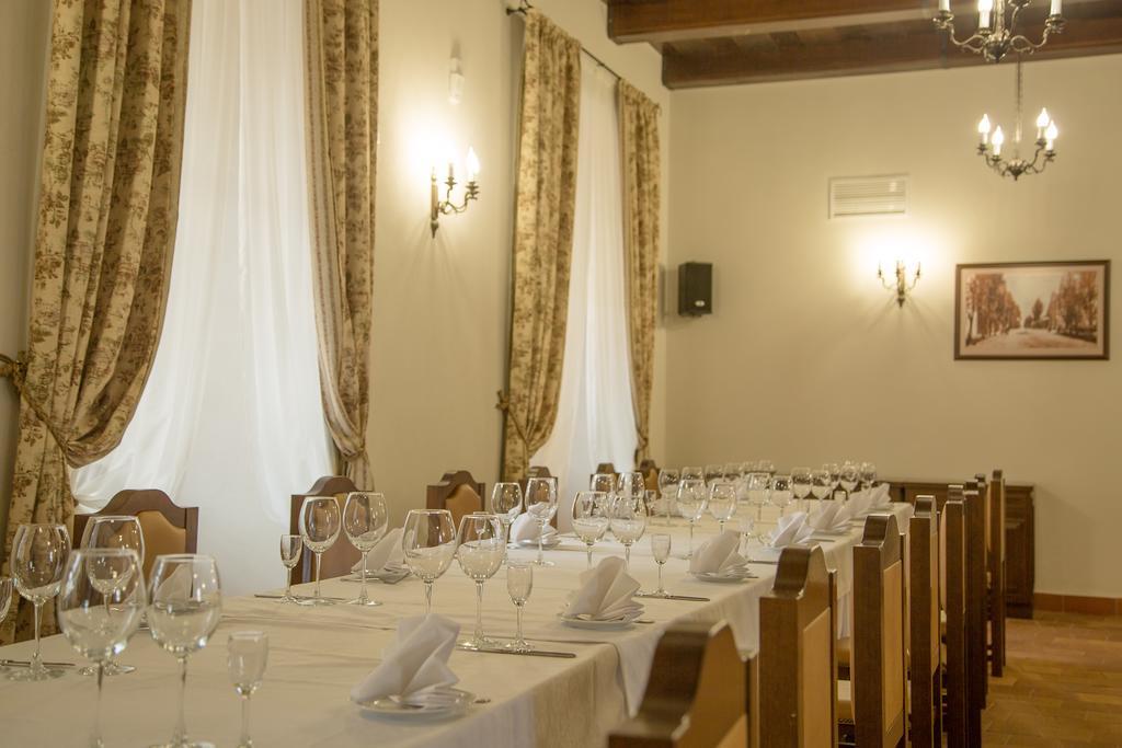 Hotel Monastyrski Minsk City Centre エクステリア 写真